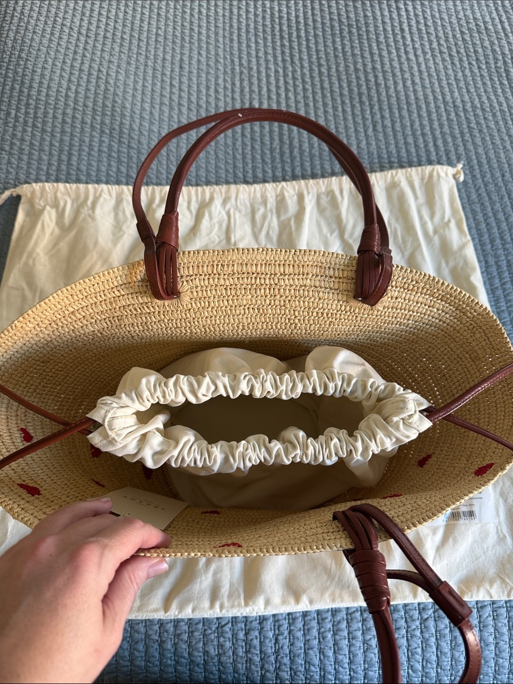 Sezane Justine Basket Bag Heart Embroidery - Picture 5 of 9